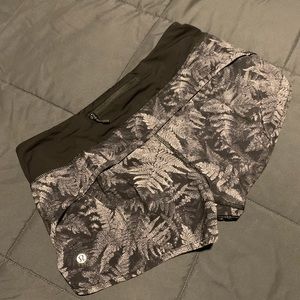 Lululemon Speed Up Shorts 2.5 inseam
